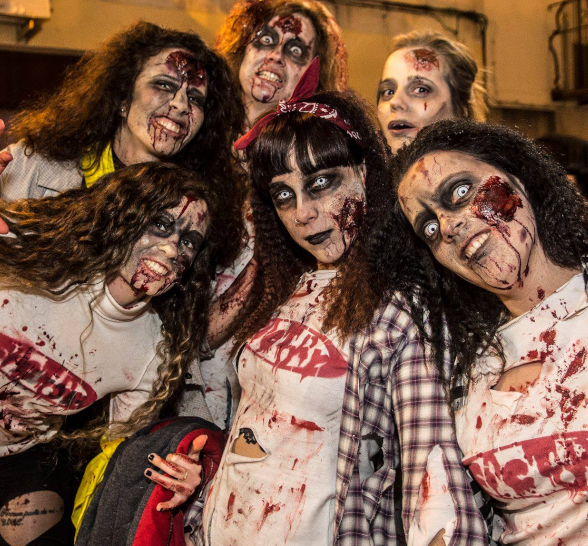 5 noies disfressades de zombie